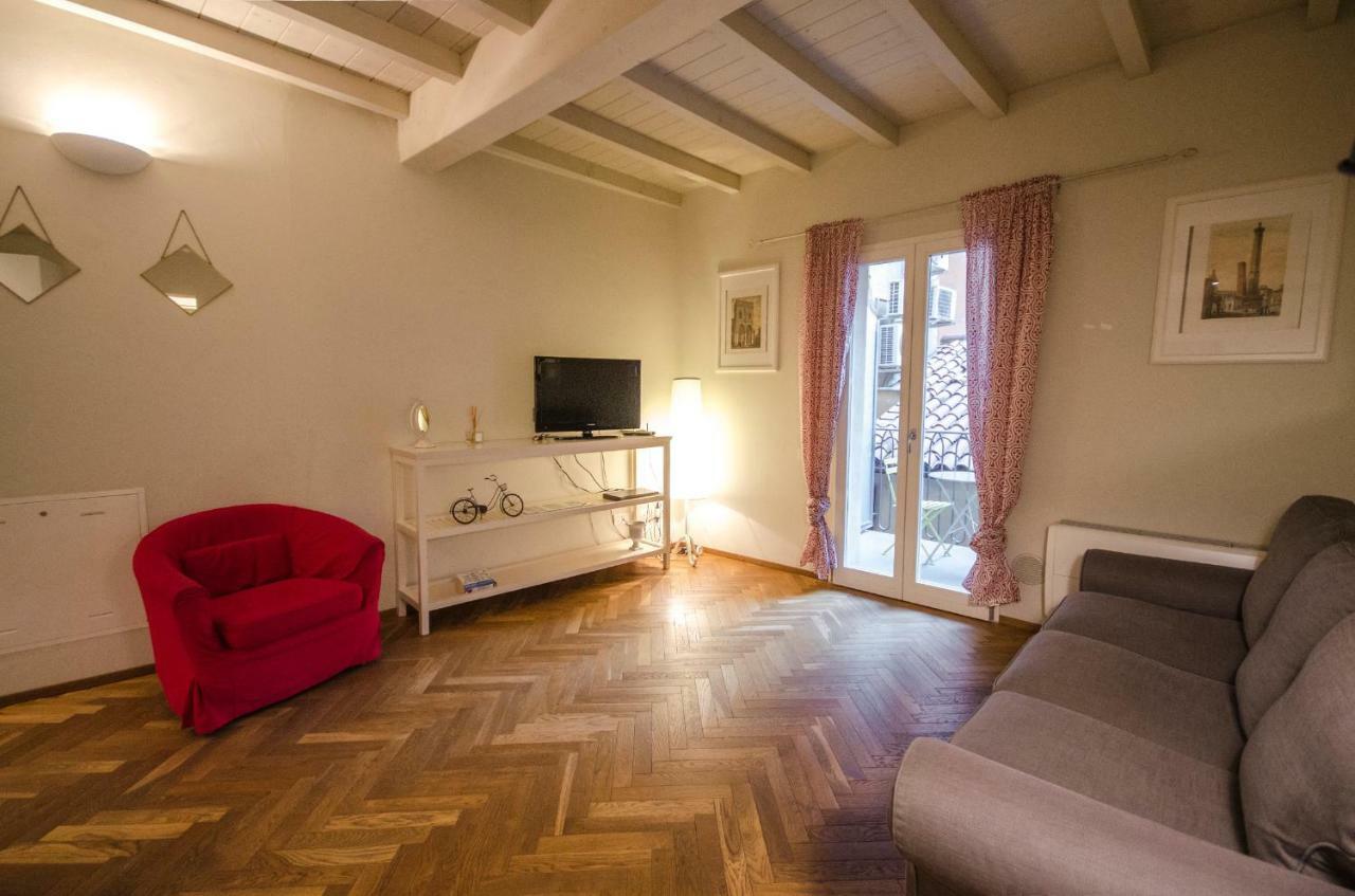 Azeglio Apartment, A Due Passi Da Piazza Maggiore Bolonha Exterior foto